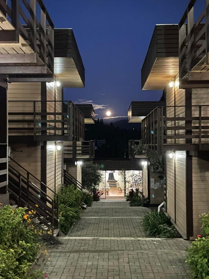 Hotel Eco Village New Athos Екстериор снимка
